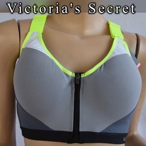 Incredible by Victoria Sport Front-close Sport Bra